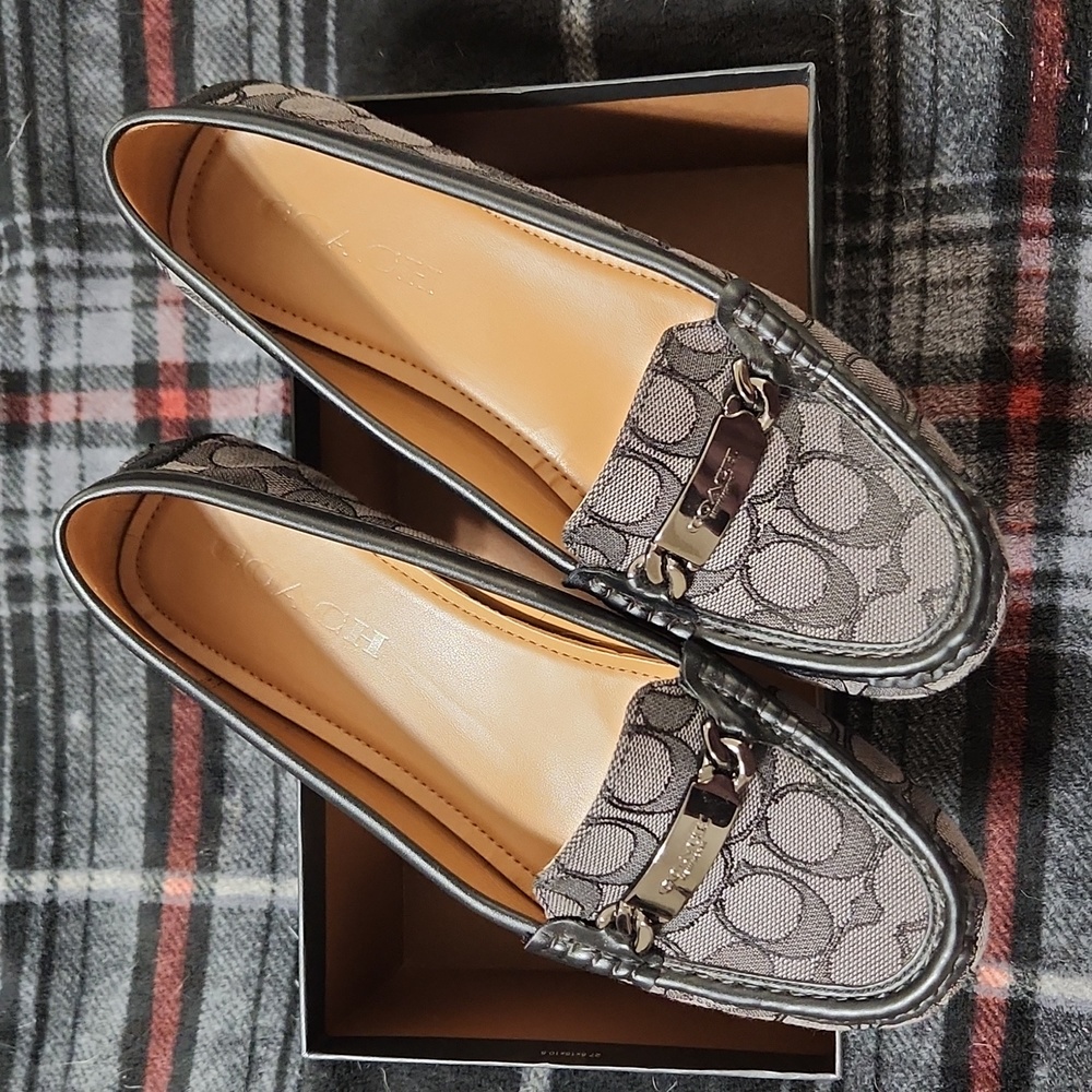 Coach loafer